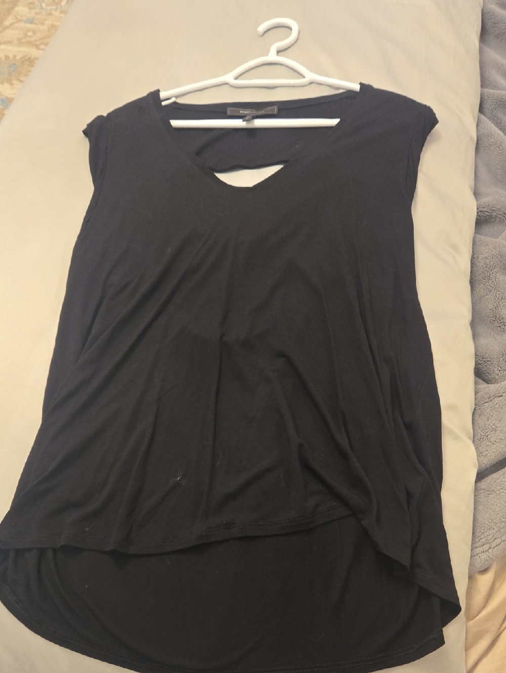 BCBGMaxAzaria Black Women's Cutout High-Low Tank Top